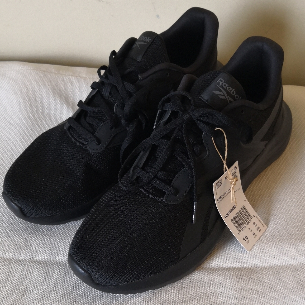 Reebok Men's All-Black Energen Lux Athletic Sneakers Size 10
